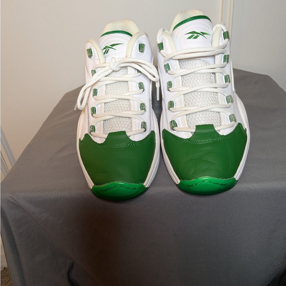 Reebok Men’s White and Green Low-Top Sneakers
